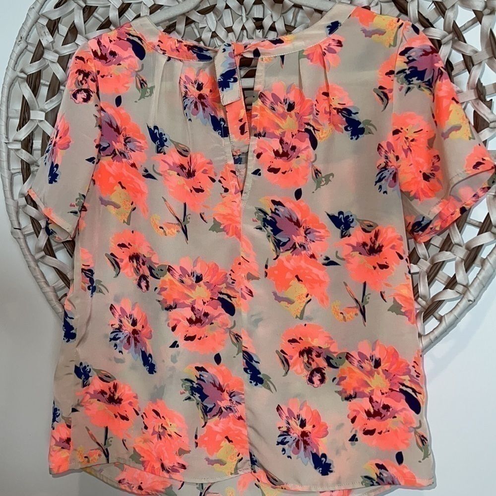 Japna floral tan and fluorescent pink blouse size small - Picture 5 of 6